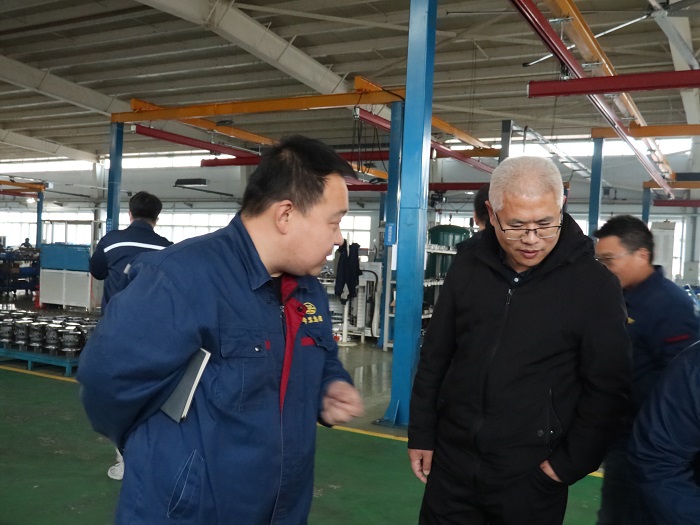 山東卡特重工機械有限公司劉總一行蒞臨力克川參觀交流 (2).JPG 山東卡特重工機械有限公司劉總一行蒞臨力克川參觀交流 (2).JPG